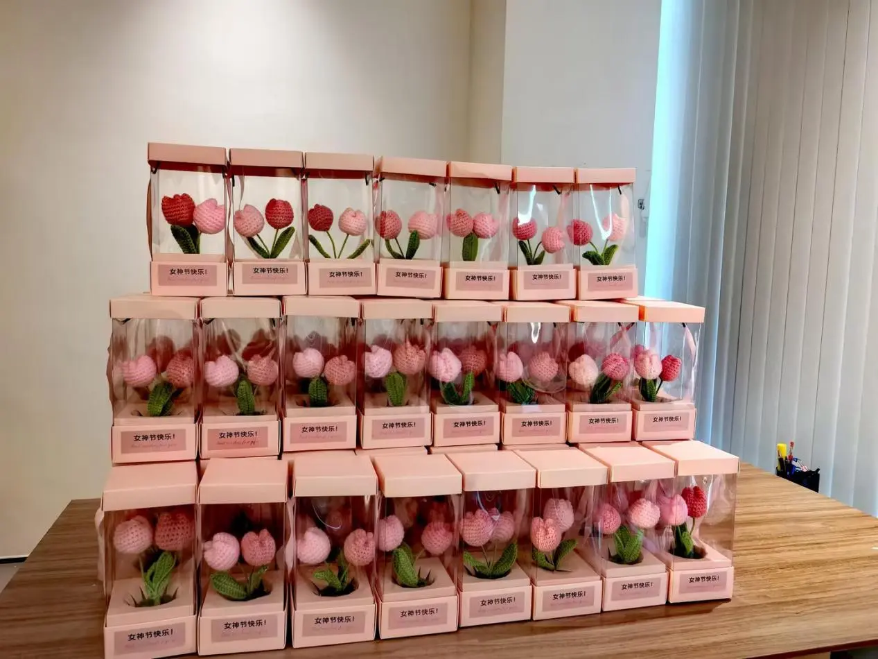 Компания Quangong Machinery Co., Ltd. проводит трогательные мероприятия в честь Женского дня, отдавая дань уважения «ее силе».